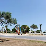 Villa Pavillon Mezzanine Avec Piscine Et Parking, - Fr-1-409-117