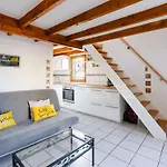 Pavillon Mezzanine Avec Piscine Et Parking, - Fr-1-409-117 Villa