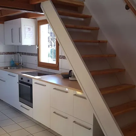 Pavillon Mezzanine Avec Piscine Et Parking, - Fr-1-409-117