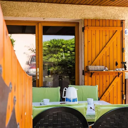 Villa Pavillon Mezzanine Avec Piscine Et Parking, - Fr-1-409-117