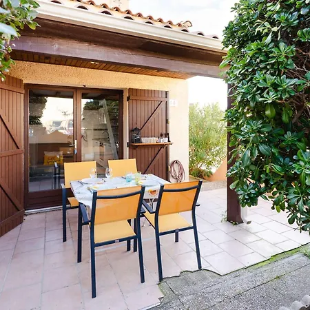 Pavillon Mezzanine Avec Piscine Et Parking, - Fr-1-409-117 Willa