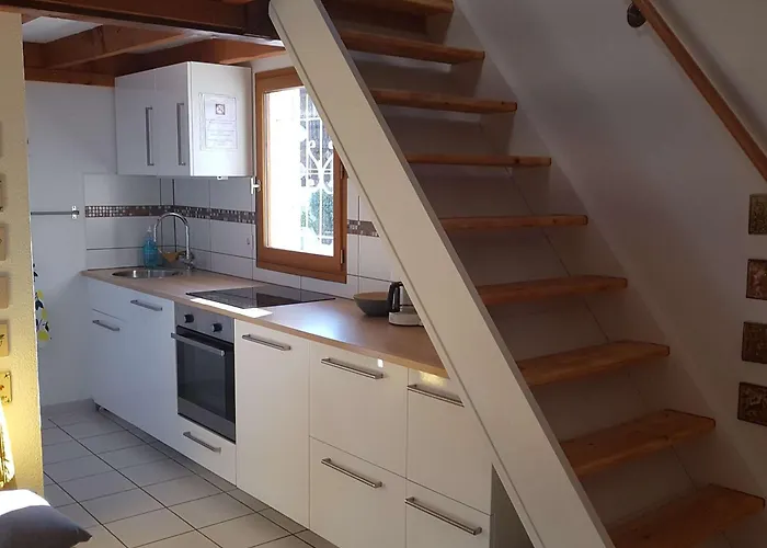 Pavillon Mezzanine Avec Piscine Et Parking, - Fr-1-409-117