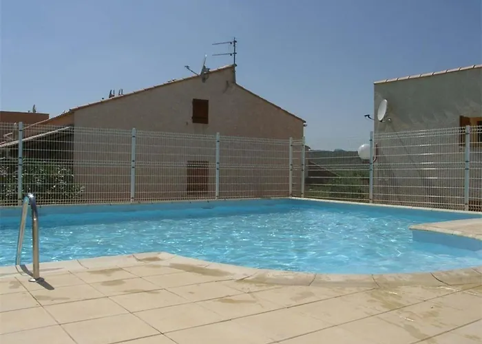 Pavillon Mezzanine Avec Piscine Et Parking, - Fr-1-409-117 Villa *